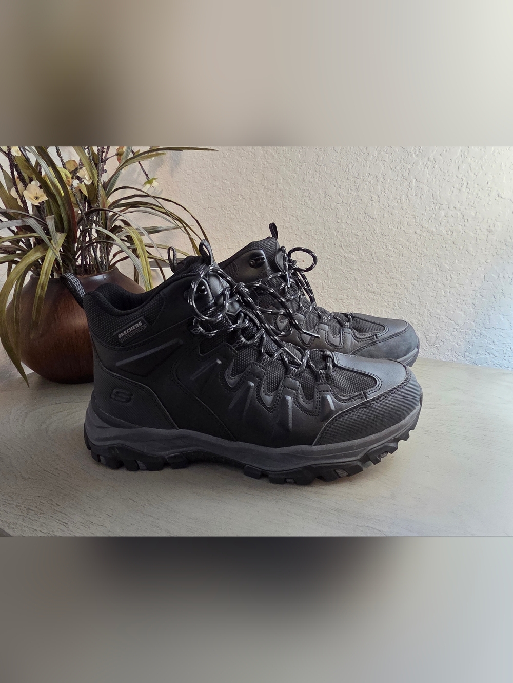 Skechers Relaxed Fit: Midtop Hiking Boots- Rickter - Branson- Mens 9